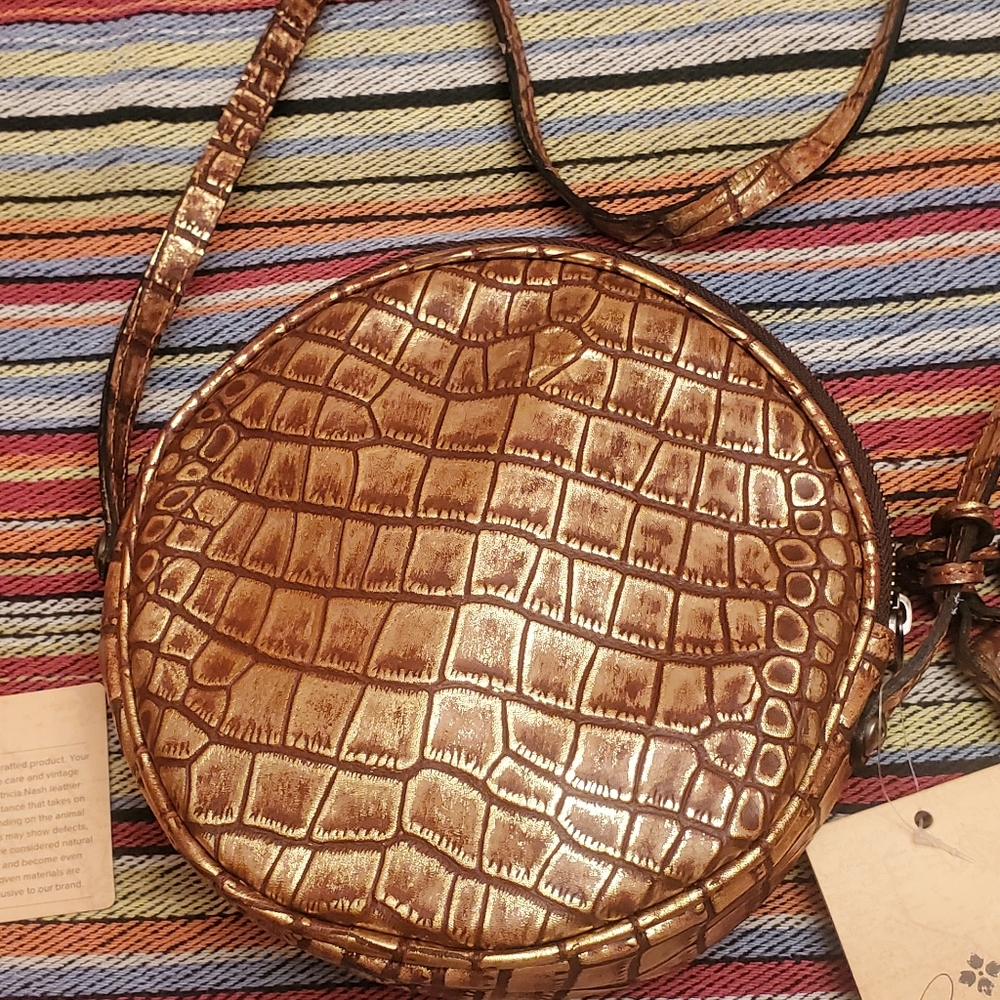 Beautiful Patricia Nash leather crossbody